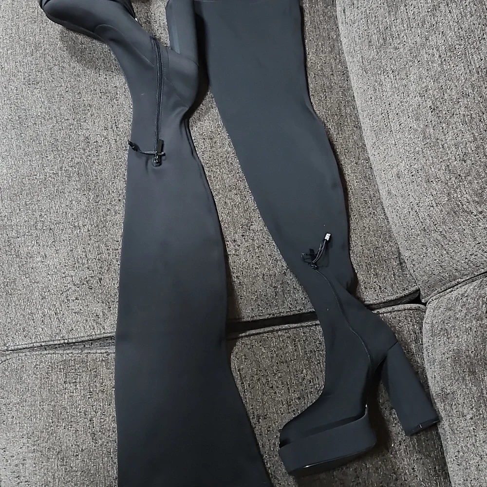 Zara Black Over the Knee Boots with Chunky Heel and Platfor… - Picture 3 of 11